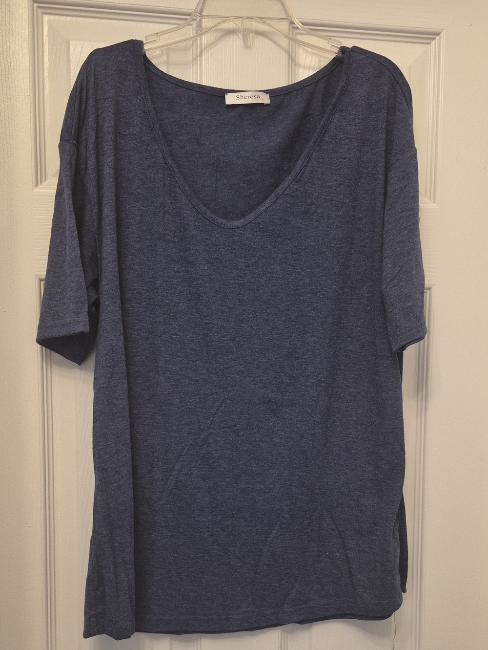 Sherona Women's Short Sleeve V-Neck Tee in Heather Navy